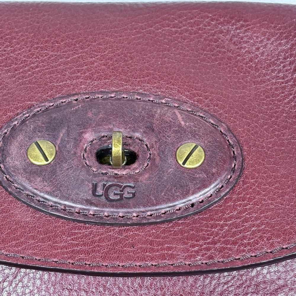 UGG Burgundy Brooklyn Pebbled  Leather Mini Crossbody Bag Turn Lock Chain Strap - Picture 6 of 16